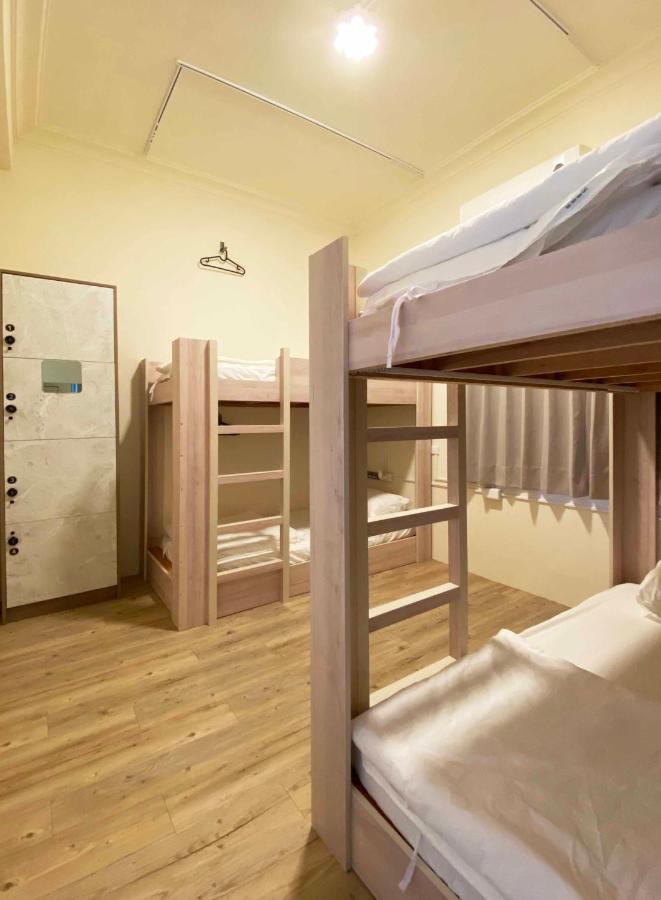 1881 Ya Ka Hostel Tainan Extérieur photo